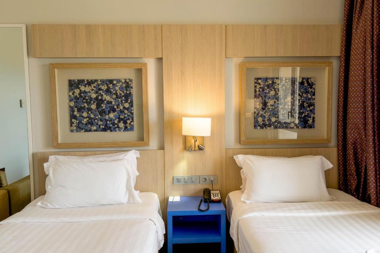 Golden Tulip Le Diplomate Hotel Cotonou Eksteriør billede