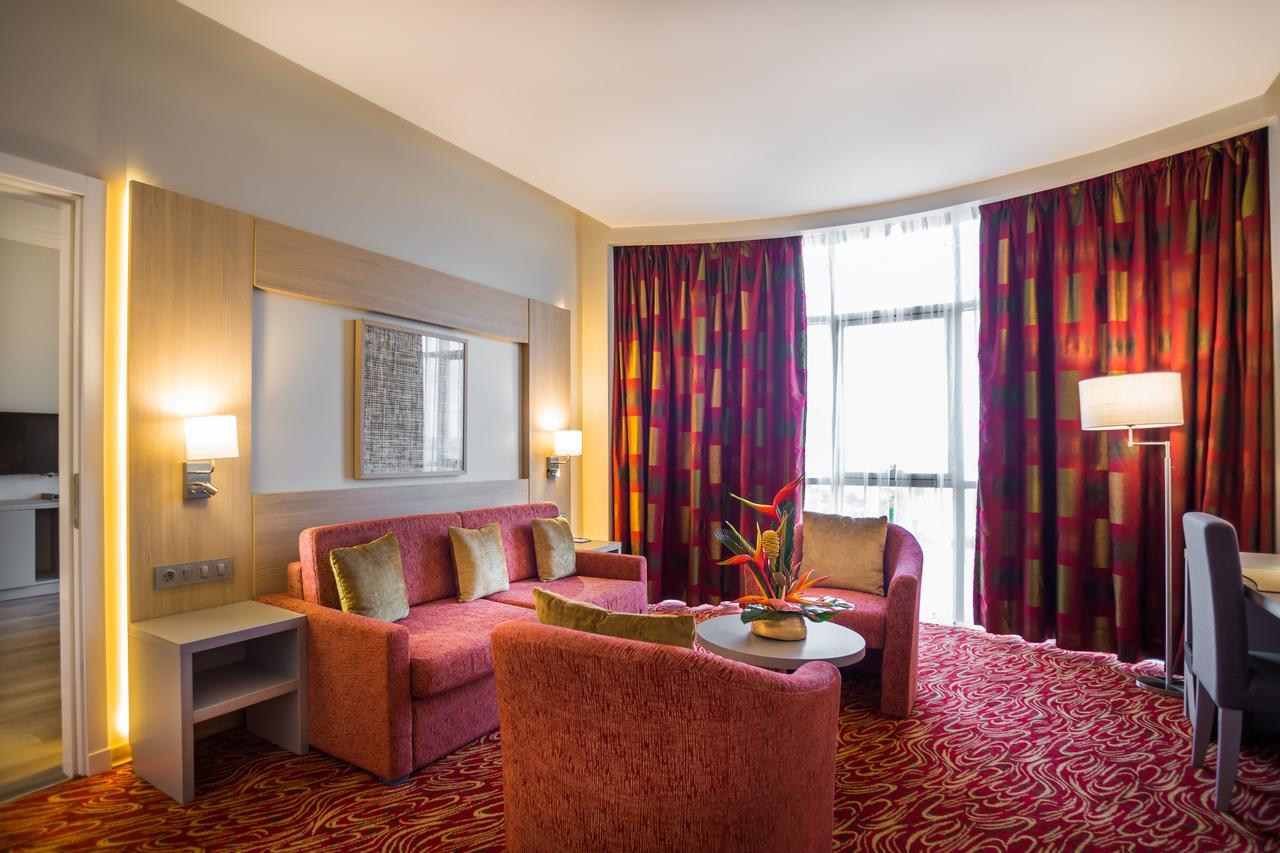 Golden Tulip Le Diplomate Hotel Cotonou Eksteriør billede
