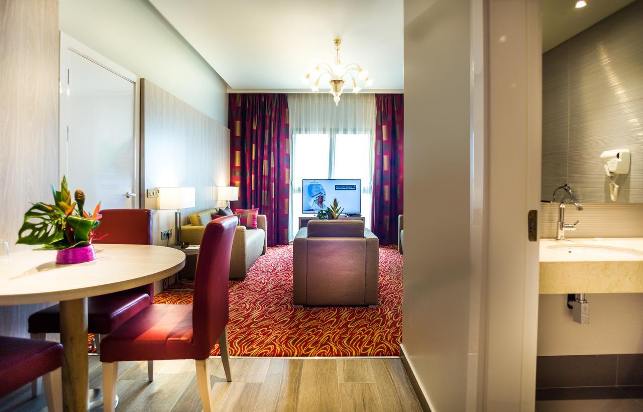 Golden Tulip Le Diplomate Hotel Cotonou Eksteriør billede